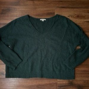 AE Sweater Size L